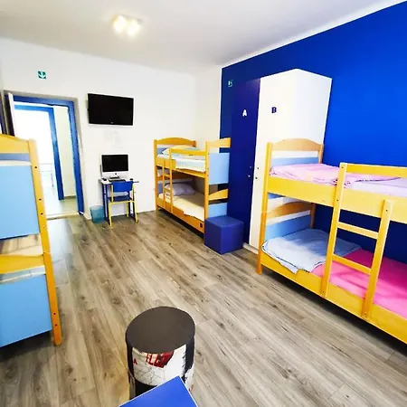 אכסניה Croblue Hostel *