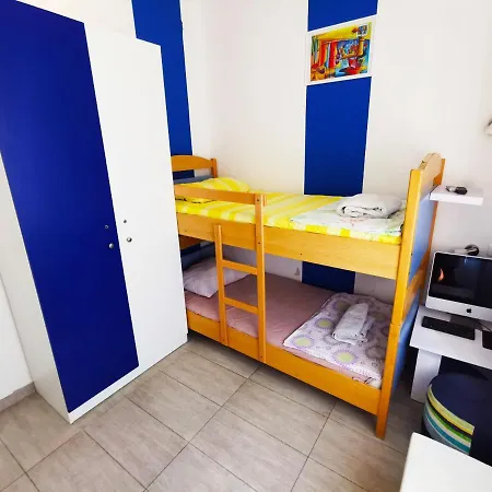 Croblue Hostel ספליט