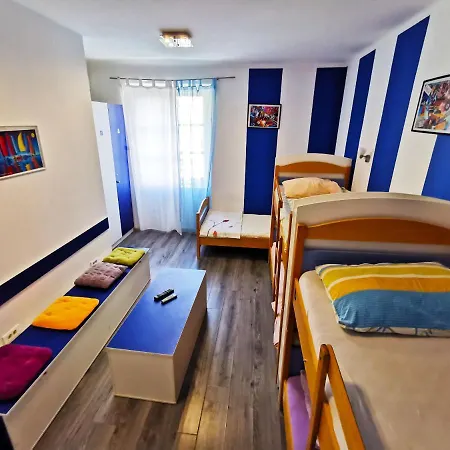 Croblue Hostel ספליט