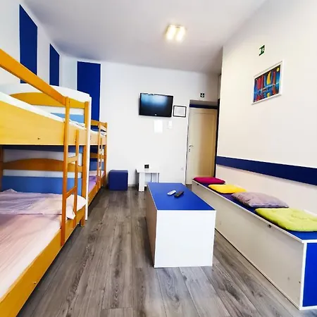 Croblue Hostel Vandrarhem Split